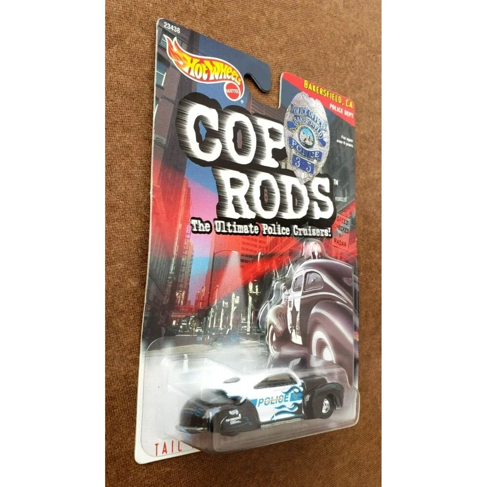 1999 Hot Wheels TAIL DRAGGER White & Back Cop Rods Bakersfield CA Police Cruiser